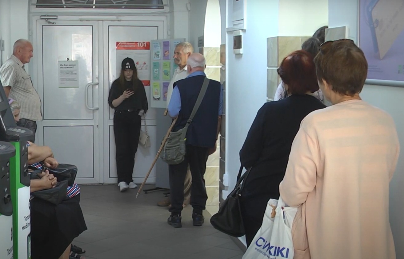 Гуманітарна допомога для пенсіонерів у Харківській області: яку підтримку можна отримати