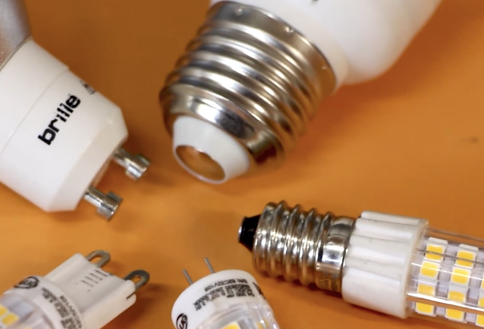 Графік відключення світла в Кіровоградській області з 18 по 24 листопада: доведеться потерпіти дуже довго