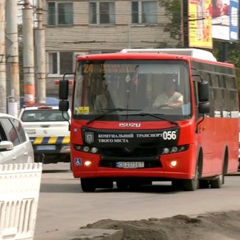 Обмеження руху в Чернівцях: де перекриють дороги до кінця року